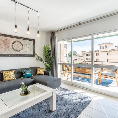 Sea View 2 Bedroom Apartment 2 Min Away From The Beach Торремолінос Екстер'єр фото