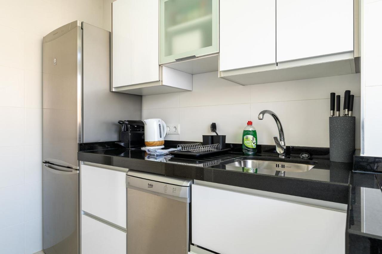 Sea View 2 Bedroom Apartment 2 Min Away From The Beach Торремолінос Екстер'єр фото