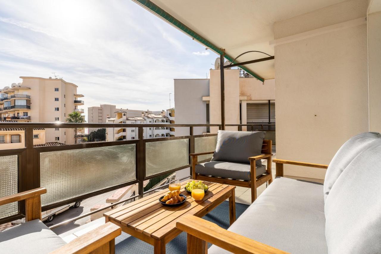 Sea View 2 Bedroom Apartment 2 Min Away From The Beach Торремолінос Екстер'єр фото