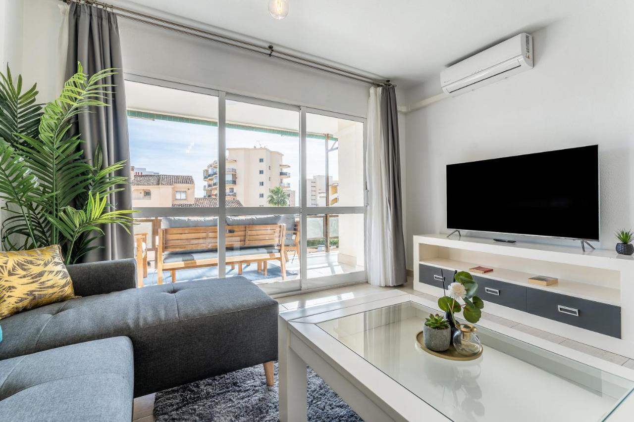 Sea View 2 Bedroom Apartment 2 Min Away From The Beach Торремолінос Екстер'єр фото