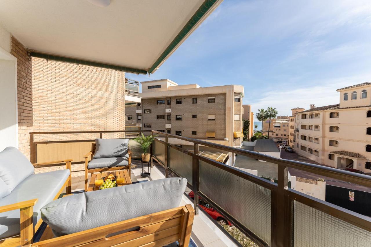 Sea View 2 Bedroom Apartment 2 Min Away From The Beach Торремолінос Екстер'єр фото