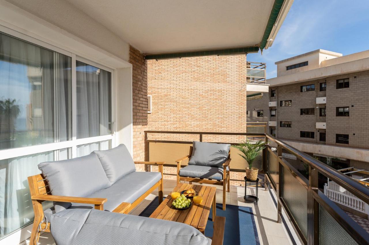 Sea View 2 Bedroom Apartment 2 Min Away From The Beach Торремолінос Екстер'єр фото