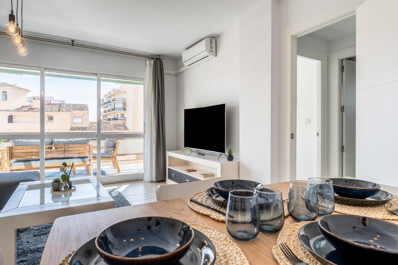 Sea View 2 Bedroom Apartment 2 Min Away From The Beach Торремолінос Екстер'єр фото