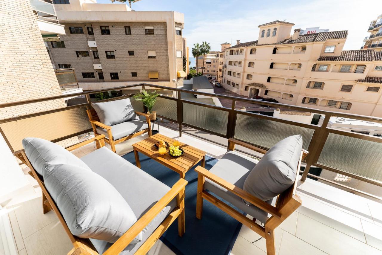 Sea View 2 Bedroom Apartment 2 Min Away From The Beach Торремолінос Екстер'єр фото